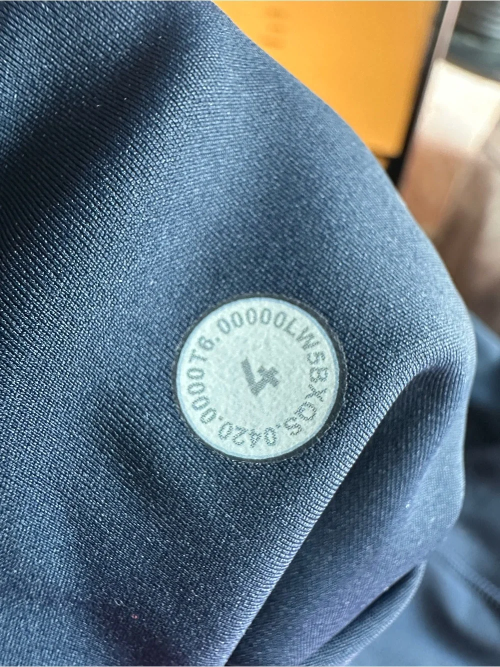 lululemon athletica item flaw stitching
